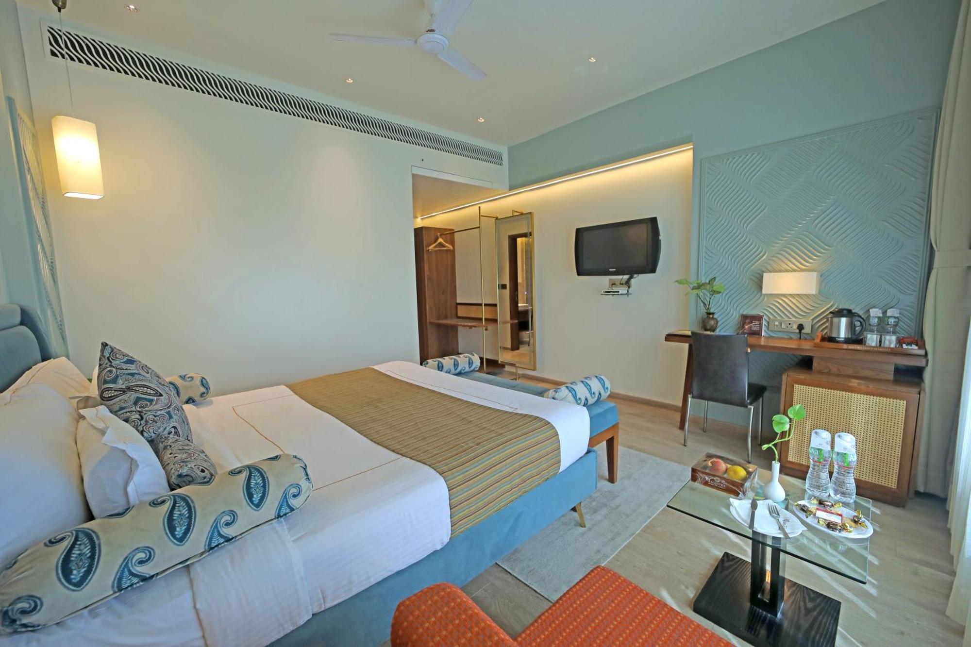 โฮเต็ล อมานทรา คอมฟอร์ท Hotel อุเดเปอร์ ภายนอก รูปภาพ