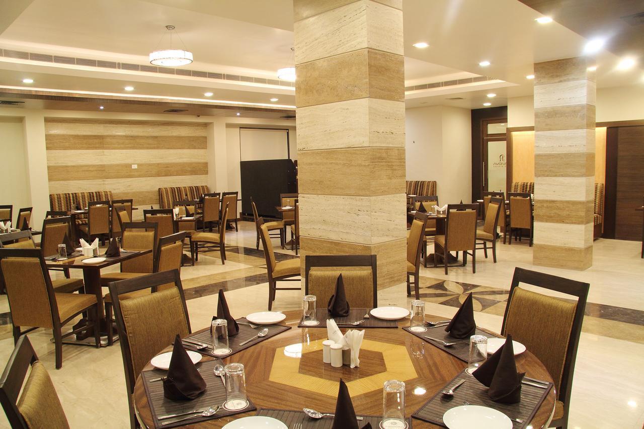 โฮเต็ล อมานทรา คอมฟอร์ท Hotel อุเดเปอร์ ภายนอก รูปภาพ